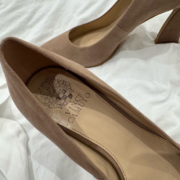 Vince Camuto Tan Suede Heels - Picture 5 of 5